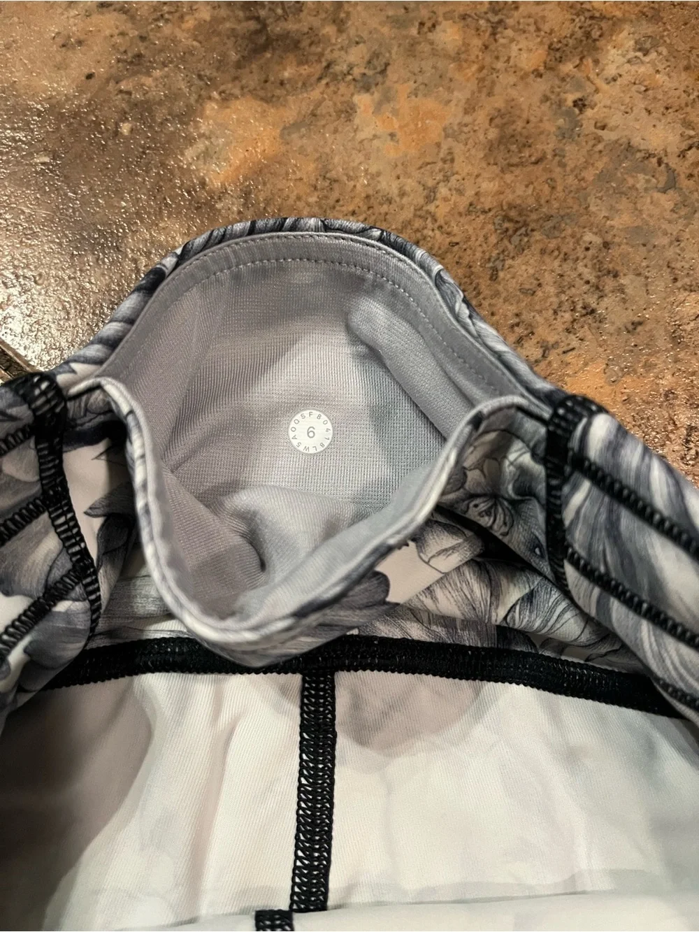Lululemon Train Times Light Garden Leggings Black & White Size 6